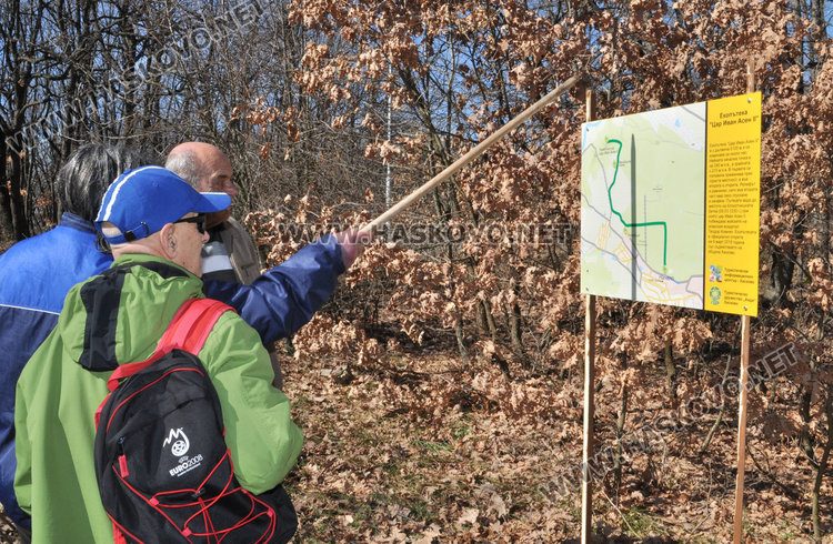 Нова екопътека води до вековни ясени и паметника на Цар Иван Асен II