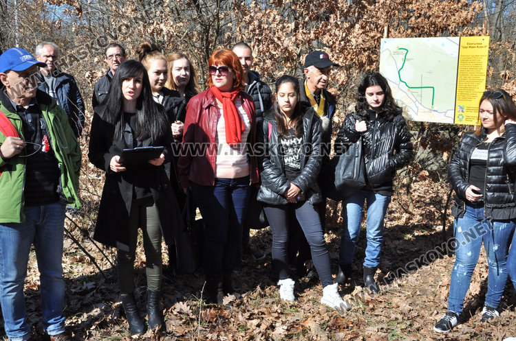 Нова екопътека води до вековни ясени и паметника на Цар Иван Асен II