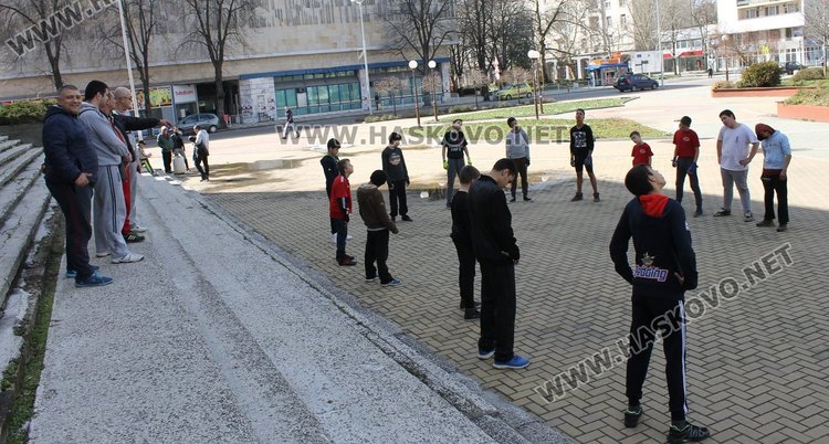 Шампион по бокс проведе открита тренировка с възпитаниците на БК "Спартак"