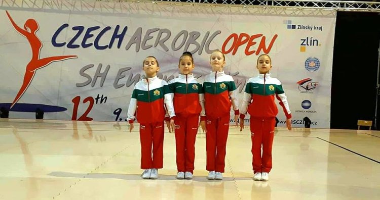 Малките от „Мега Спорт” представят България на  Открития шампионат на Чехия по аеробика