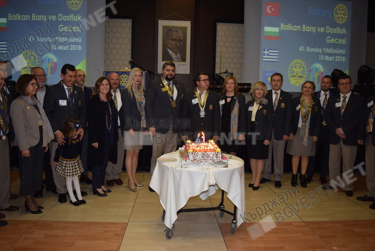 327 ротарианци казаха „да” на мира на Балканите в Одрин