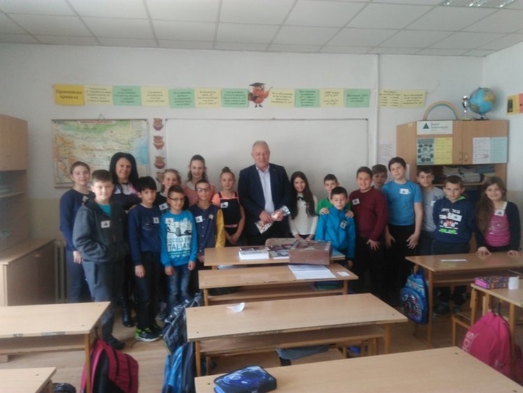 Ученици представиха пред кмета Мелемов новата визия на Смолян