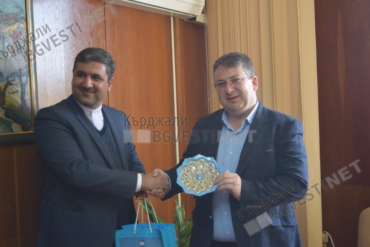 Ирански дипломат на визита в Кърджали, обсъждат се културни контакти