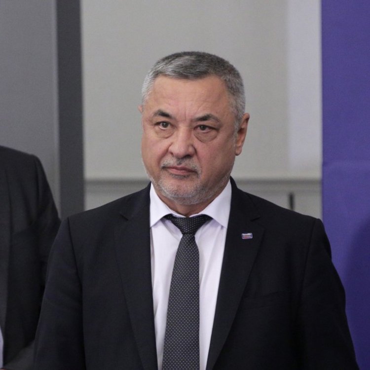 Валери Симеонов съзря координирана атака на Русия и Турция срещу България