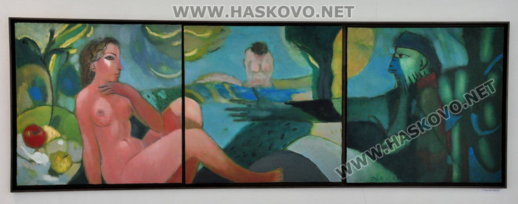 Михаил Лалов показва своите дами от багри  във „Форум“