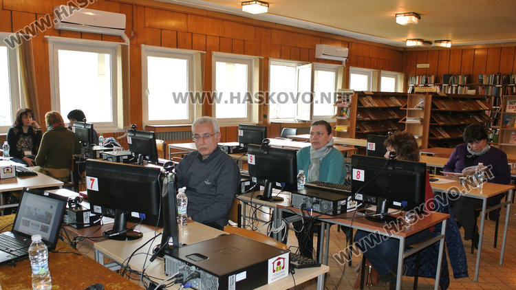 Библиотеката показва културно-исторически дестинации в Хасково на три езика