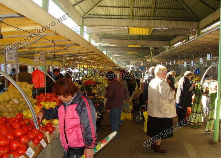 След Великден ще започне преместването на Зеленчуковия пазар в Димитровград в улицата, северно от магазин "Билла"