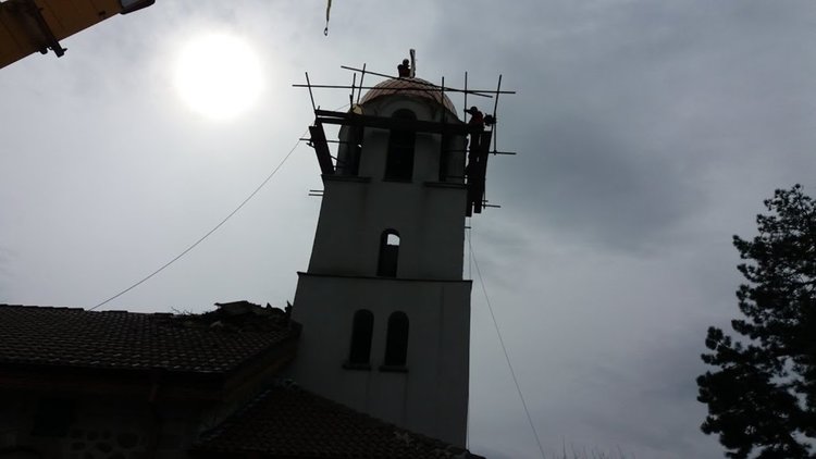 Църковната камбанария в Драгойново има нов купол