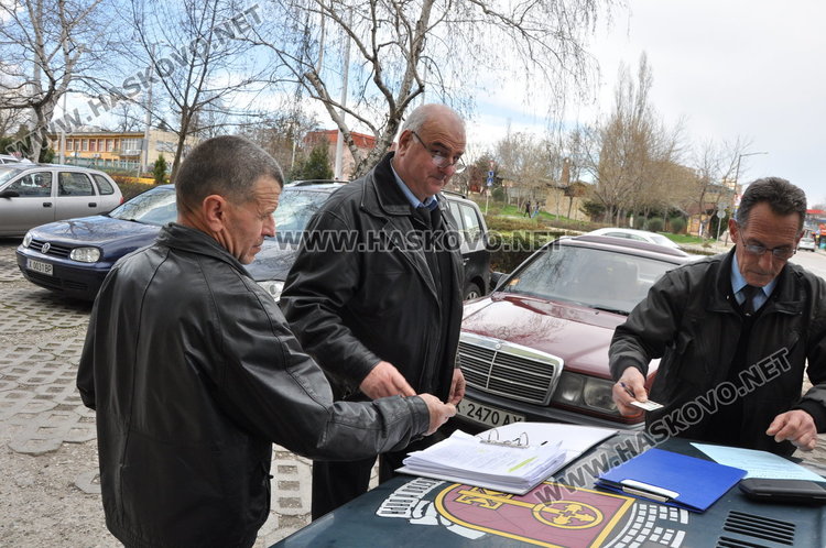 Общината: Преди да садите дърво пред блока, питайте