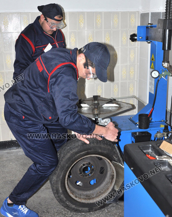 Четири от 15-те купи от Регионалния кръг на „Най-добър млад монтьор и шофьор” остават в Хасково