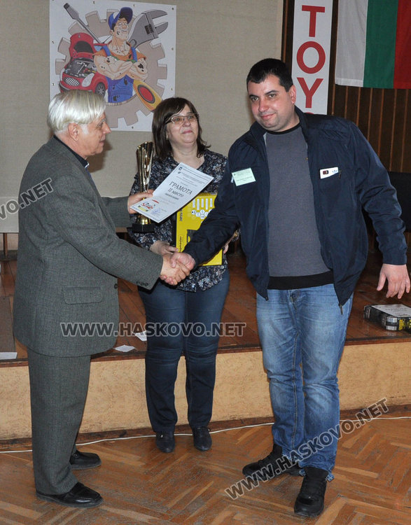 Четири от 15-те купи от Регионалния кръг на „Най-добър млад монтьор и шофьор” остават в Хасково