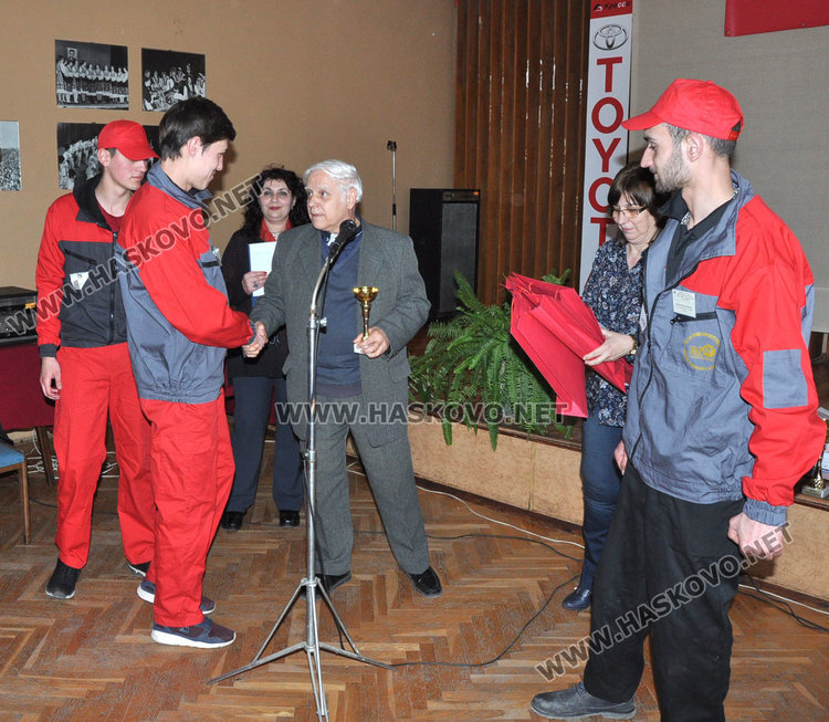 Четири от 15-те купи от Регионалния кръг на „Най-добър млад монтьор и шофьор” остават в Хасково