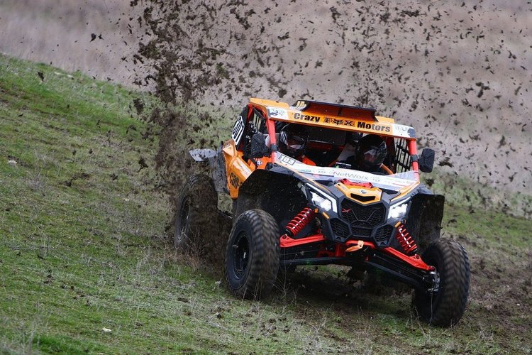 Адреналин и много емоции на Кърджали офроуд фест