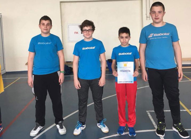 Бадминтонистите на "Златаров" започнаха успешно  участието си на ученическите игри