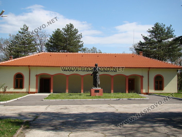 Отлагат наблюденията на звездното небе за април