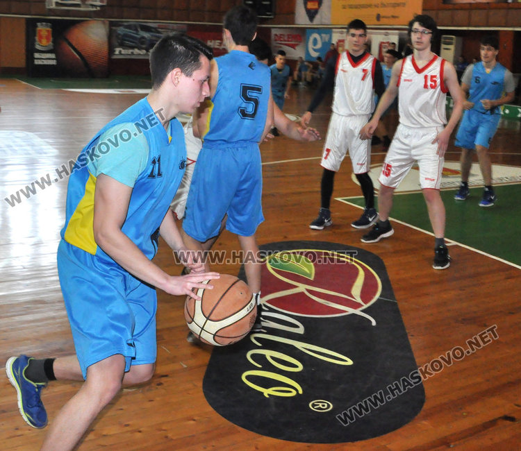 Юношите от ПМГ Хасково шампиони в областния финал по баскетбол
