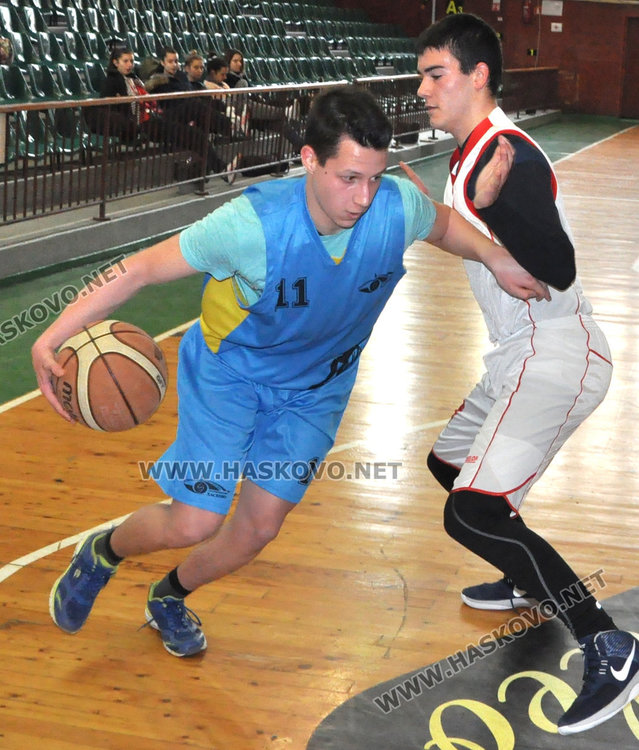 Юношите от ПМГ Хасково шампиони в областния финал по баскетбол