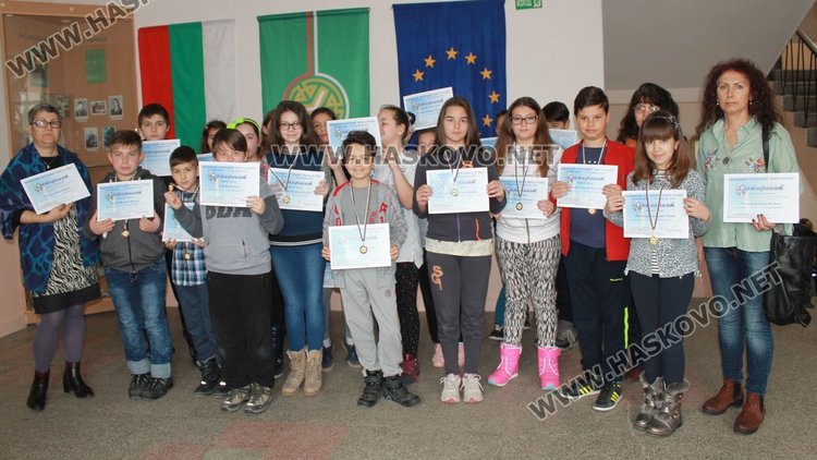 11 медала за каравеловци от национално състезание по история