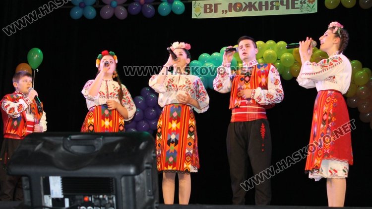 Пролетен концерт събра таланти на сцената на димитровградския театър