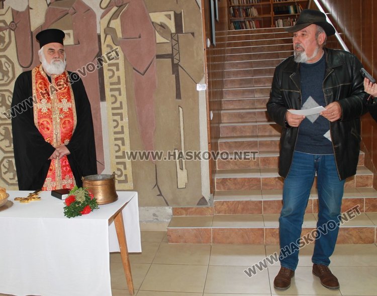 Кът с православна литература откриха в димитровградската библиотека