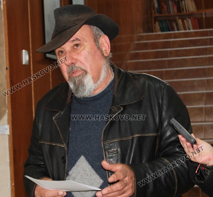 Кът с православна литература откриха в димитровградската библиотека