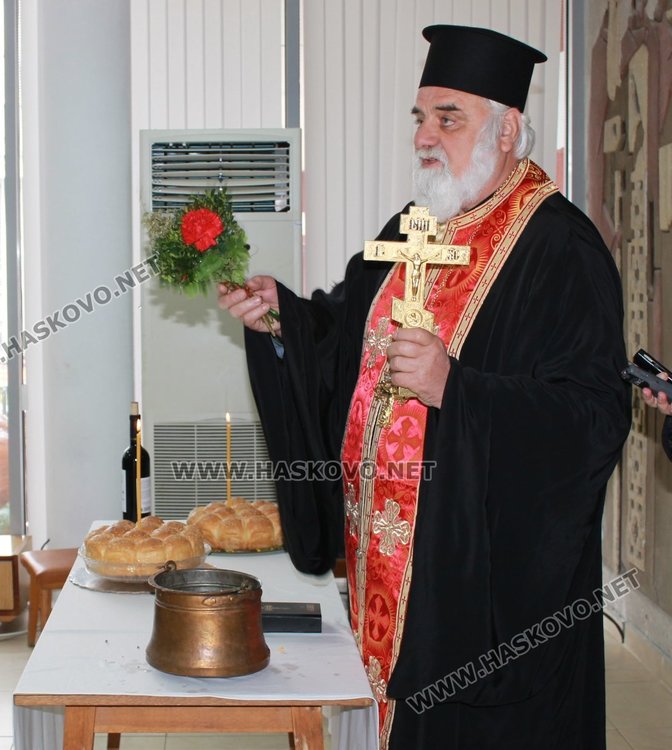 Кът с православна литература откриха в димитровградската библиотека