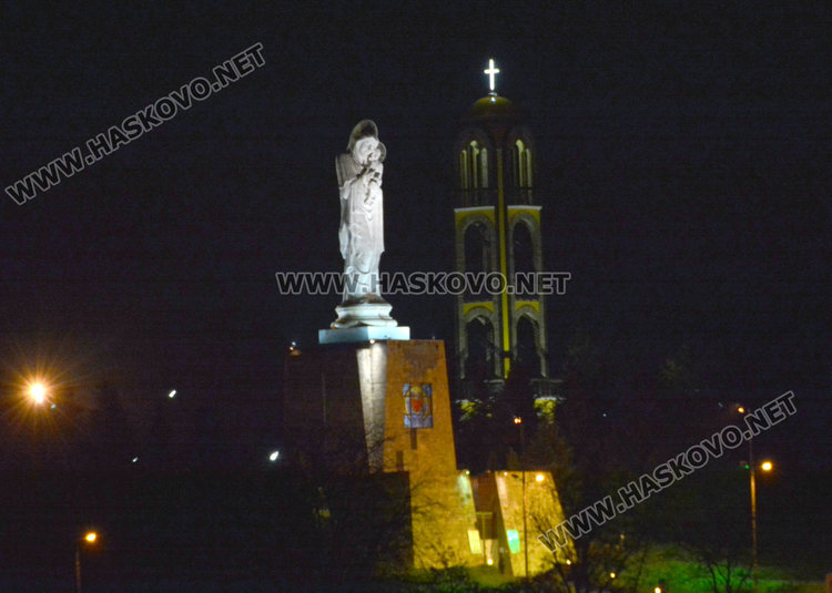 Хасково остана на тъмно за час