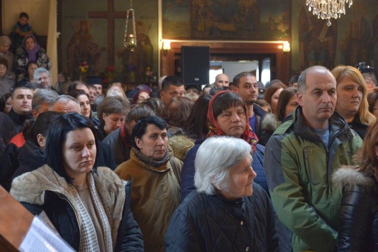 „Възхвала на Света Богородица - Златна ябълка“ в храм „Успение Богородично“