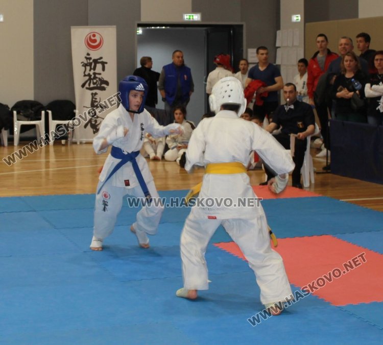 Рекорден брой участници на националното първенство по карате в Димитровград