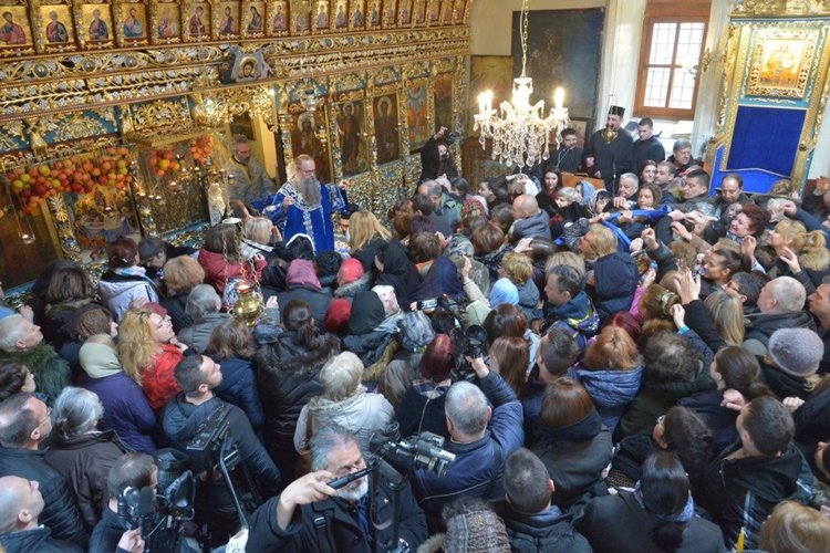 „Възхвала на Света Богородица - Златна ябълка“ в храм „Успение Богородично“