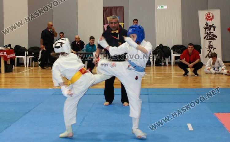 Рекорден брой участници на националното първенство по карате в Димитровград