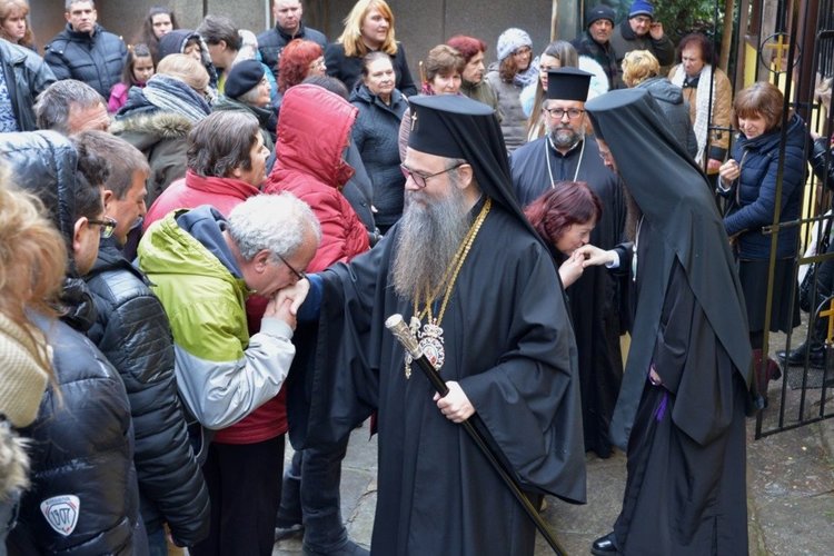 „Възхвала на Света Богородица - Златна ябълка“ в храм „Успение Богородично“