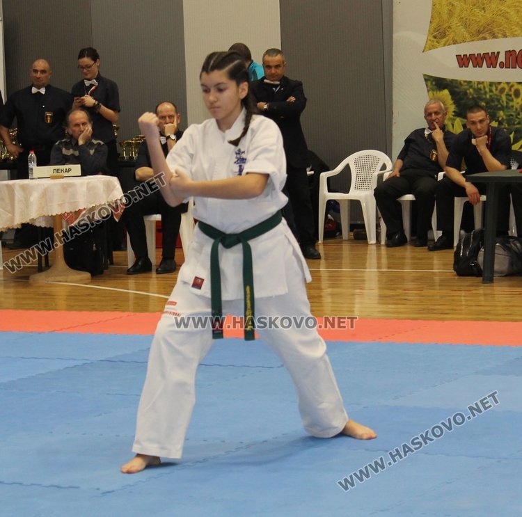 Рекорден брой участници на националното първенство по карате в Димитровград