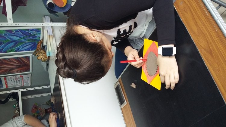 Ученици гостуваха в грънчарско ателие