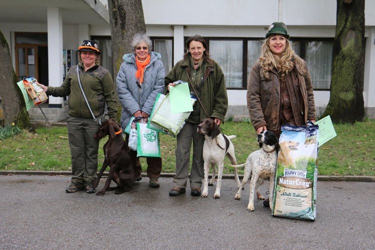 Първо място за димитровградчанка в ловен турнир