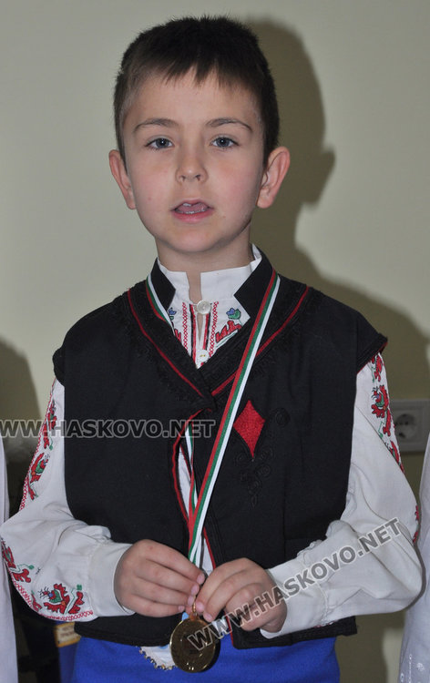 Трима възпитаници на градина „Слънце“ с призови места във фолклорен конкурс