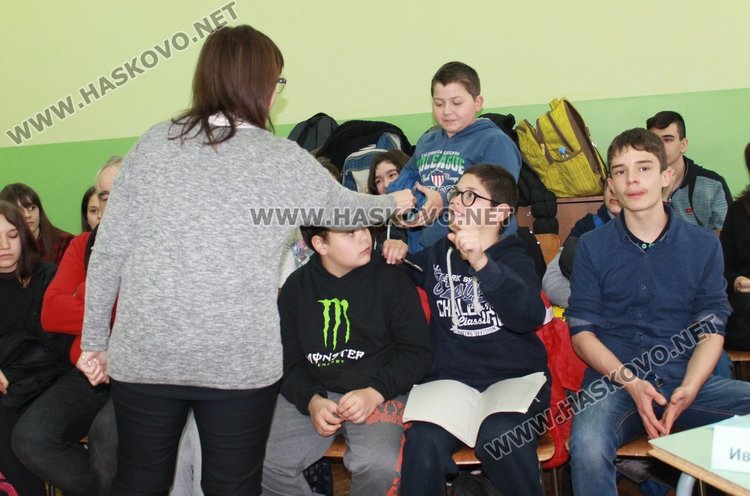 Шестокласници мериха сили в състезанието "Млад Каравеловец"