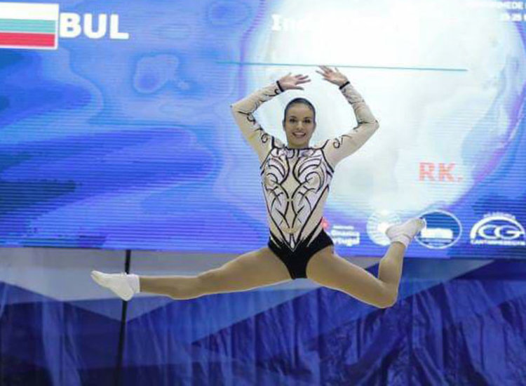 Дарина Пашова и Тихомир Баротев медалисти от Световното по аеробика