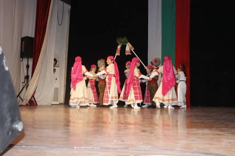 Малчуганите от ДГ „Радост“ с първо място на фолклорния конкурс „Орфеево изворче“