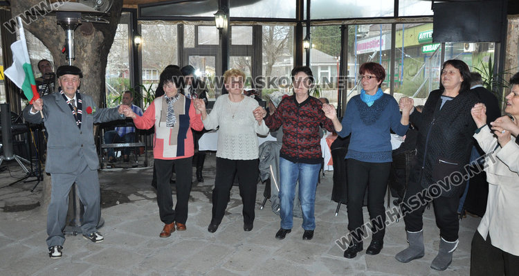 Подготвилият си гроба приживе хасковлия празнува юбилей