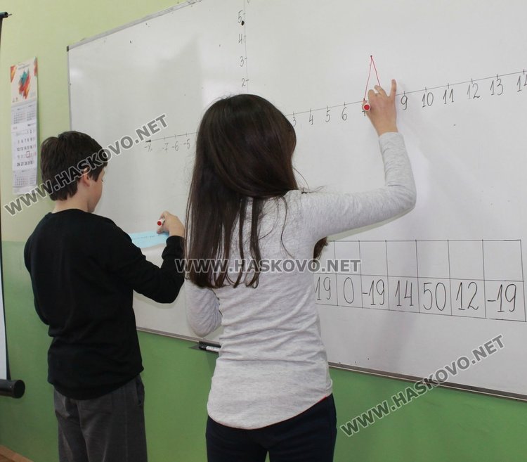 Шестокласници мериха сили в състезанието "Млад Каравеловец"