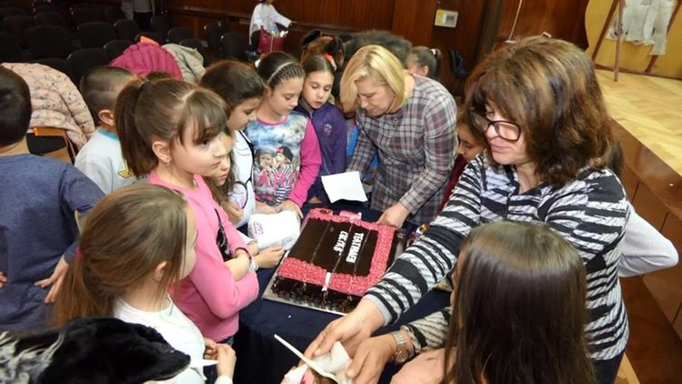 С представителна изява малките театрали от „Златаров“ отбелязаха Световния ден на Театъра