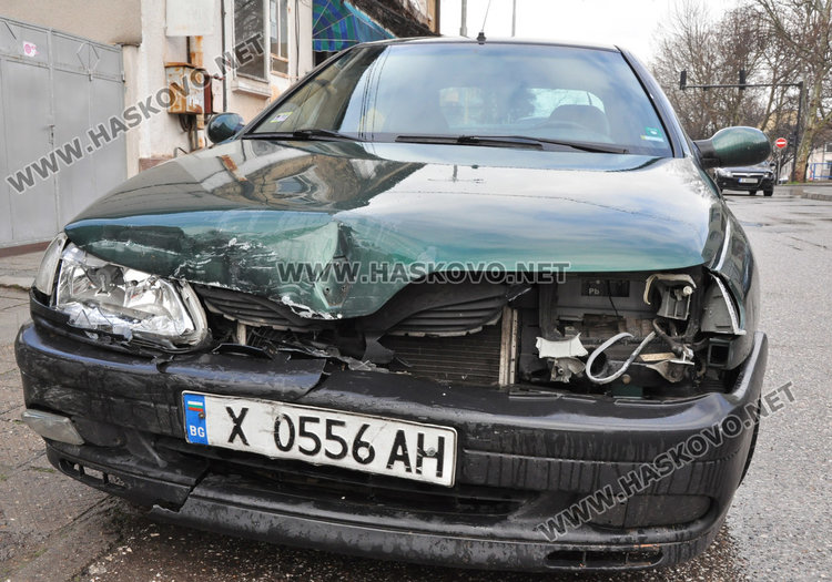 Рено и Опел счупиха фарове на „Освобождение“