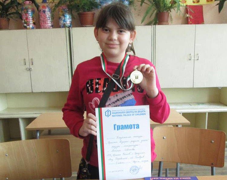 Две деца от общината са с престижни награди от Великденски литературен конкурс