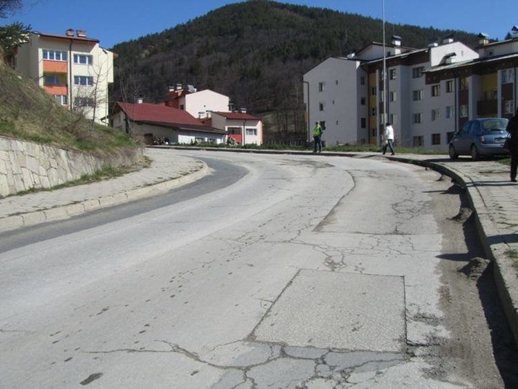 Две първи копки днес в Смолян, стартират ремонти по проекти за надлези и улици в града