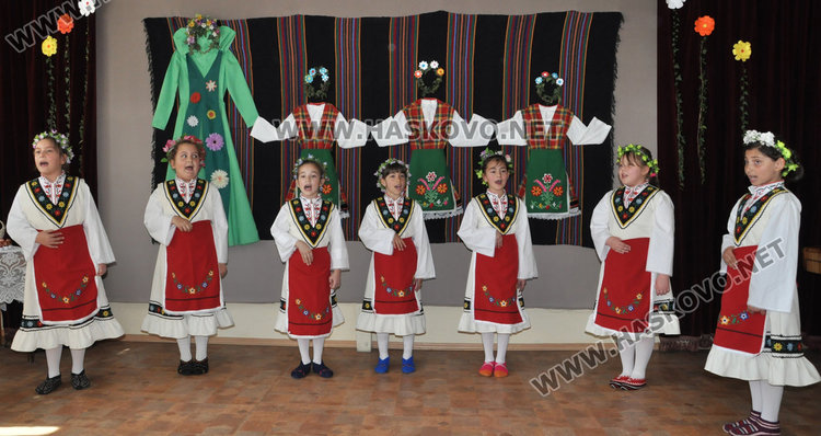 Лазаруване и творчески конкурс в читалище „Пейо Яворов“