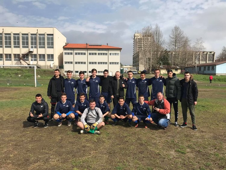 Отборът на ЕГ „Христо Ботев“ – за поредна година е  шампион в областта по футбол