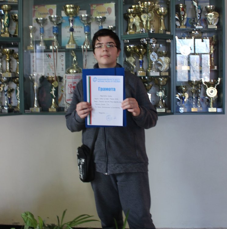 Седмокласничка с награда от "Водата-  извор на живот"