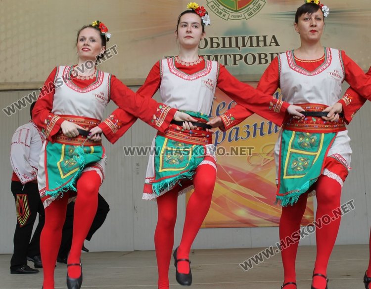 "От Лазаровден до Цветница" празнуваха в Димитровград