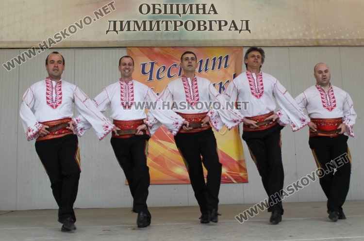 "От Лазаровден до Цветница" празнуваха в Димитровград